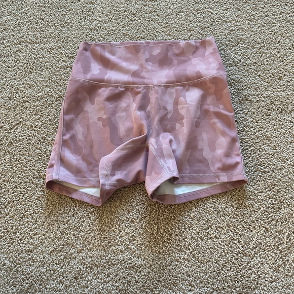 Pink Camo Buffbunny shorts - Picture 1 of 4